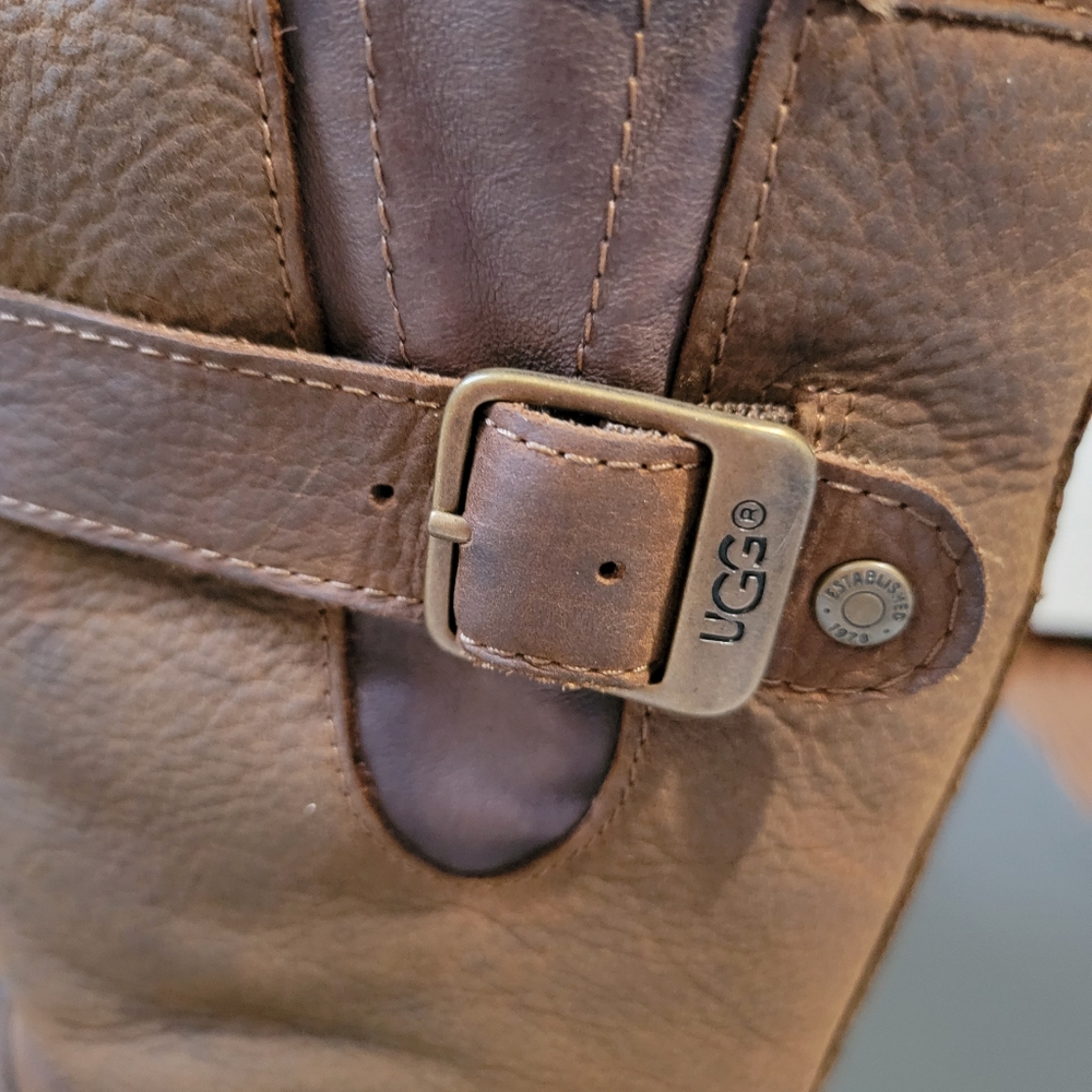 UGG Boots Sutter - Picture 6 of 11
